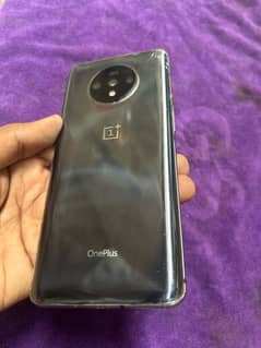 one plus 7t   8/128  shiny black colour