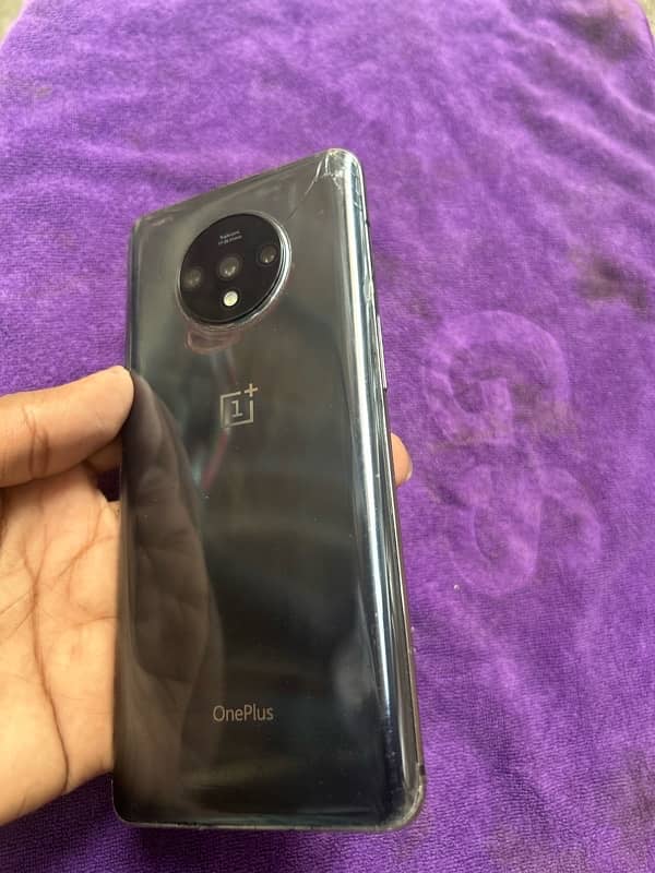 one plus 7t   8/128  shiny black colour 7