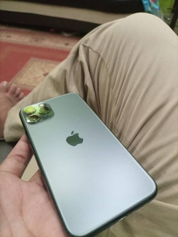 iphone 11 pro 2