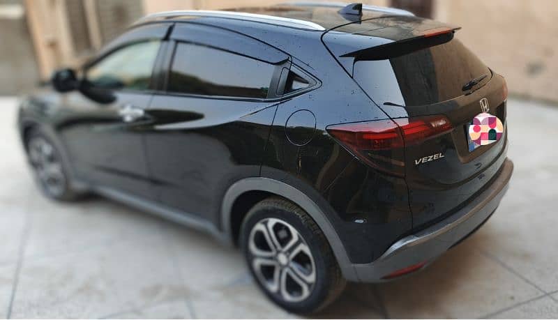 Honda Vezel 2016 3