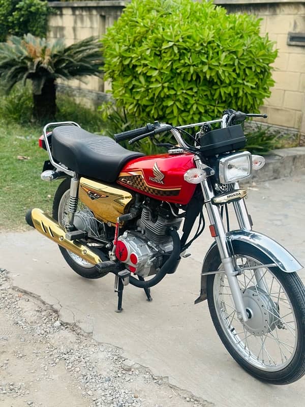 Honda 125 2024 model gold edition , 03015806348 3