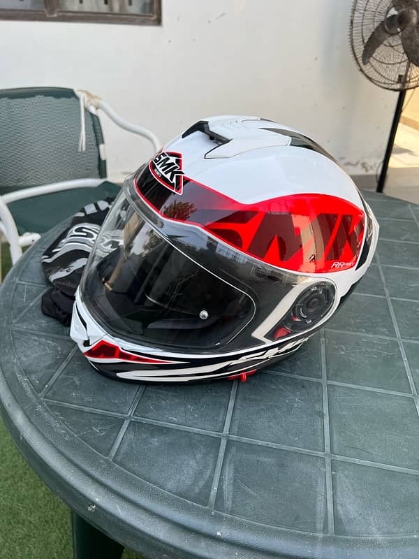 SMK helmet 1