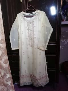 batique brand small size 0