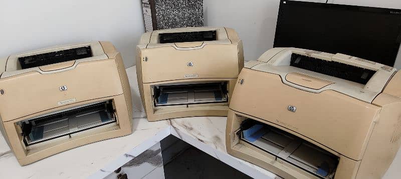 HP leserJet 1300 for sale 0