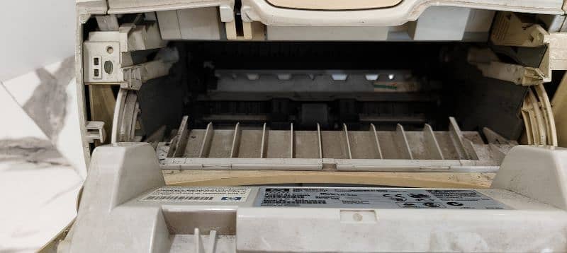 HP leserJet 1300 for sale 8