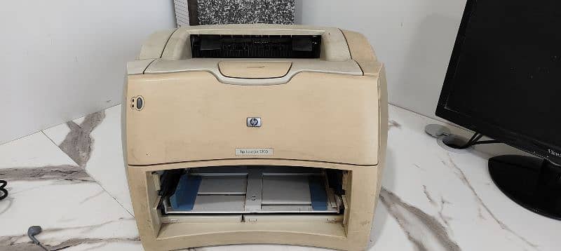 HP leserJet 1300 for sale 10