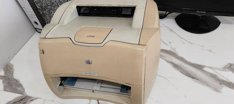 HP leserJet 1300 for sale 14