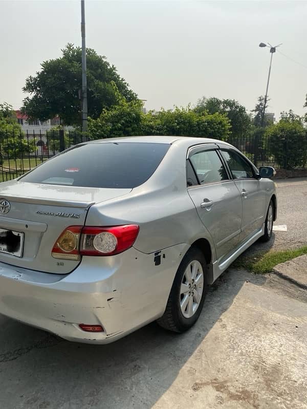 Toyota Corolla Altis 2010 3