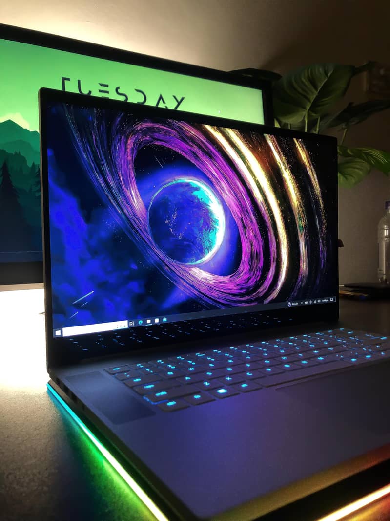 Razer Blade 15 Studio Edition (Laptop/ Gaming Laptop) - RTX 5000 0