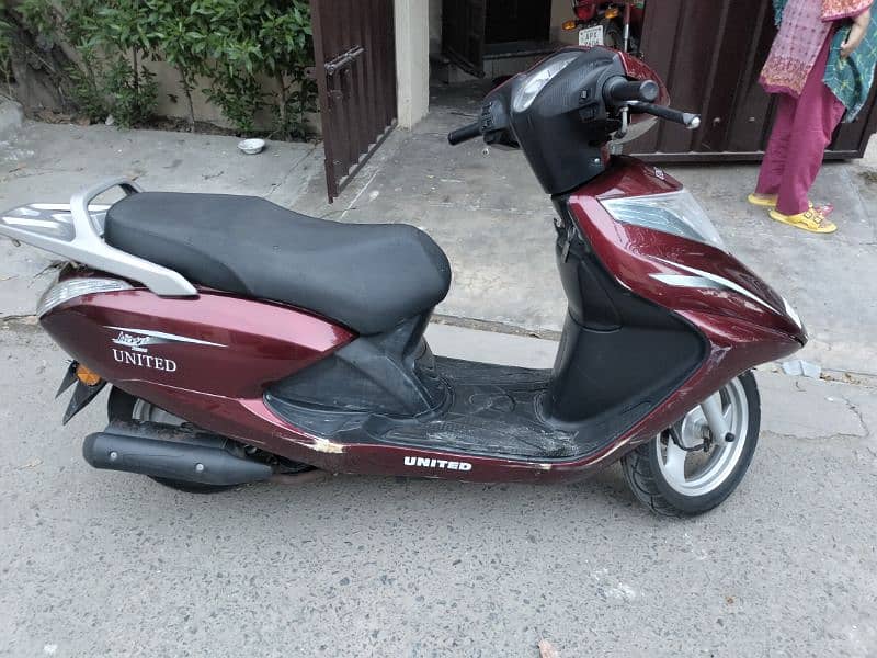 100cc united Scooty For SALE 2