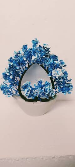 "Blue Bloom Teardrop Display. "