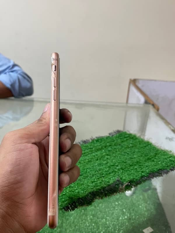 iphone 8 plus 4