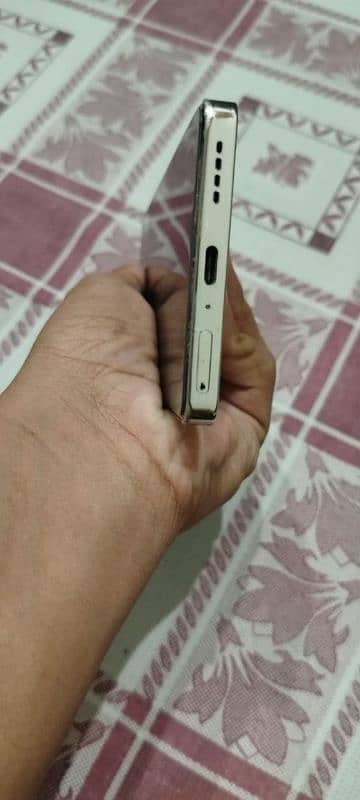 infinix note 40 4