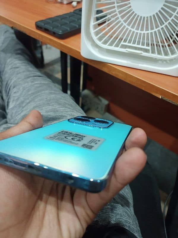 Infinix HoT 40  5 to 6 Month Warranty 8+8/256 Complete box 3