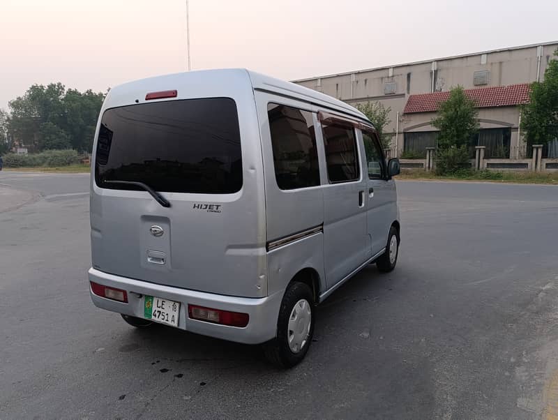 Daihatsu Hijet Silver Total Genuine 13/18 Lahore Registered 3