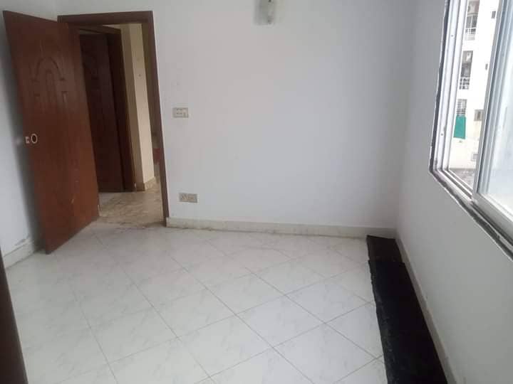 Investor rate 2 bed apartment for sale rentel value 65 hazar 10