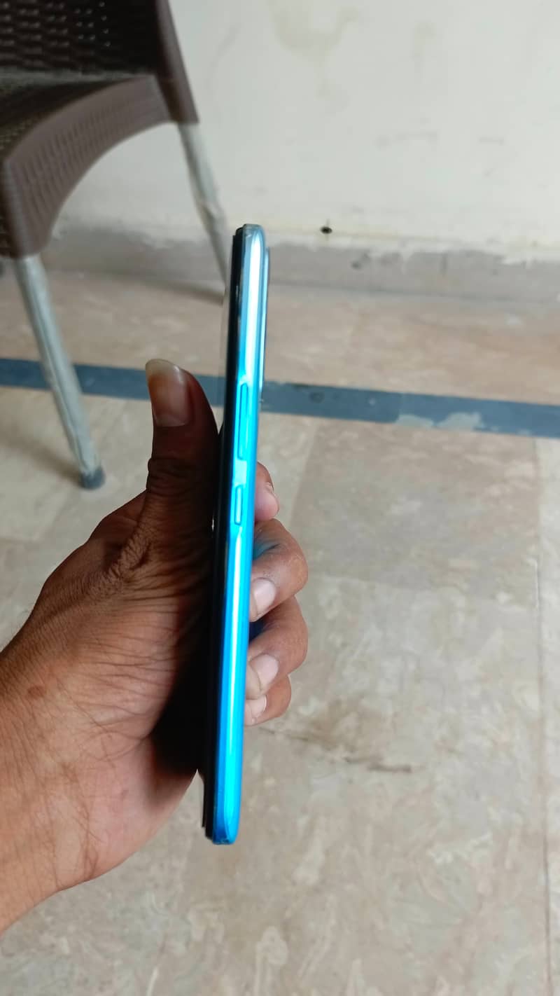 infinix  hot 11 10/9 4/128 3