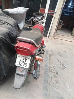 Honda Dream 14 model