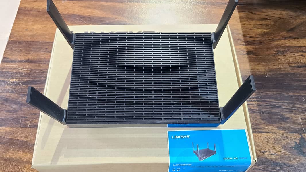 WiFi 6 Router Linksys Max-Stream EA9350 Dual-Band , AX4500 (With Box) 5