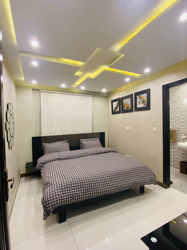 Luxury Studio/1 BHK/2 BHK available on daily basis 4