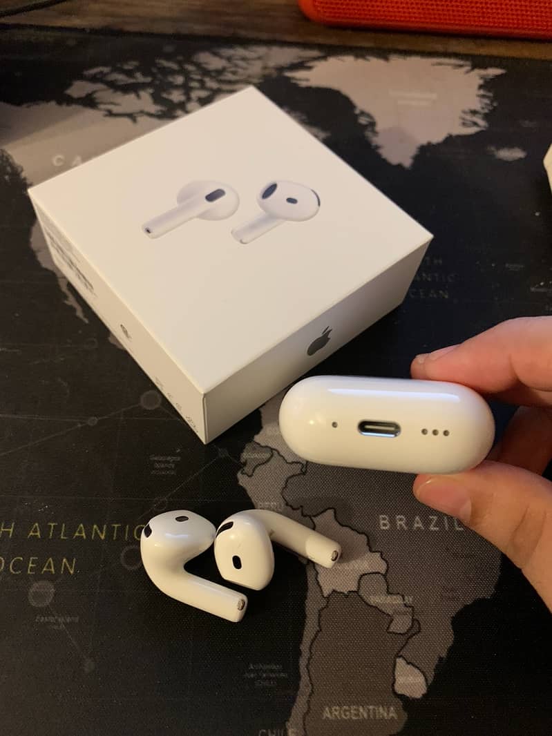 AirPods 4 with ANC (From apple store canada) 1