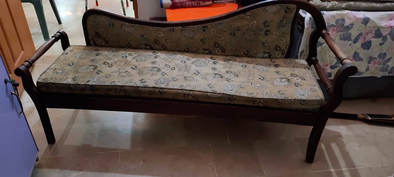 Sofa Set, 2 Different Sofa Set in Good Condition for Sale 2