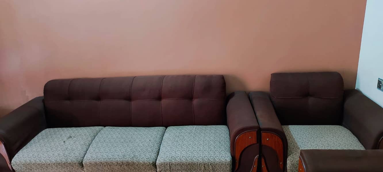 Sofa Set, 2 Different Sofa Set in Good Condition for Sale 10