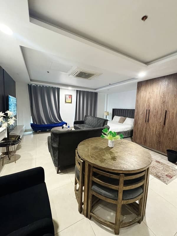 Luxury Hotelling Apartment On Rent On Daily Basis 2