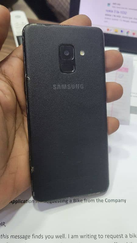 Samsung A8 2018 Panel Damage some time working Approved 32 Gb Variant 2