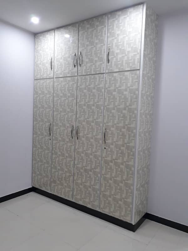 Luxury 10 Marla Upper Portion For Rent In Sector C Bahria Town Lahore 1