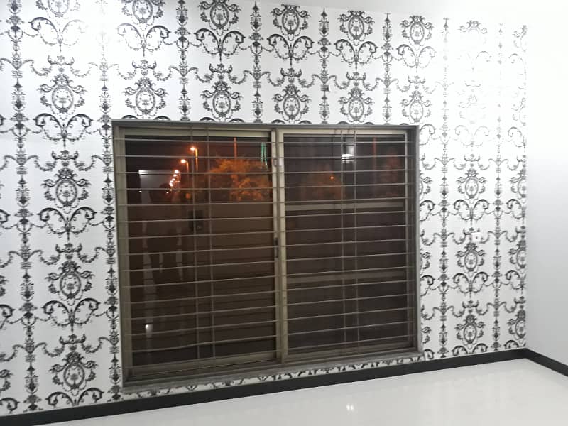 Luxury 10 Marla Upper Portion For Rent In Sector C Bahria Town Lahore 3