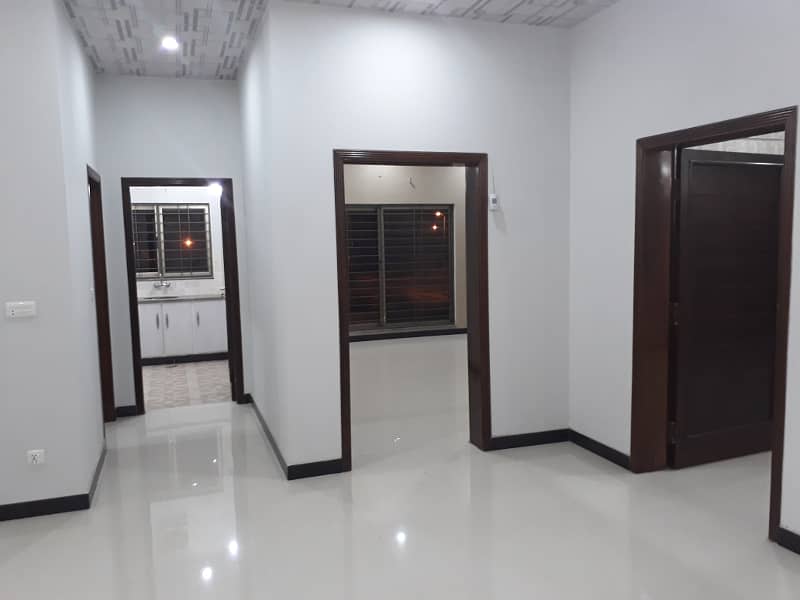 Luxury 10 Marla Upper Portion For Rent In Sector C Bahria Town Lahore 5