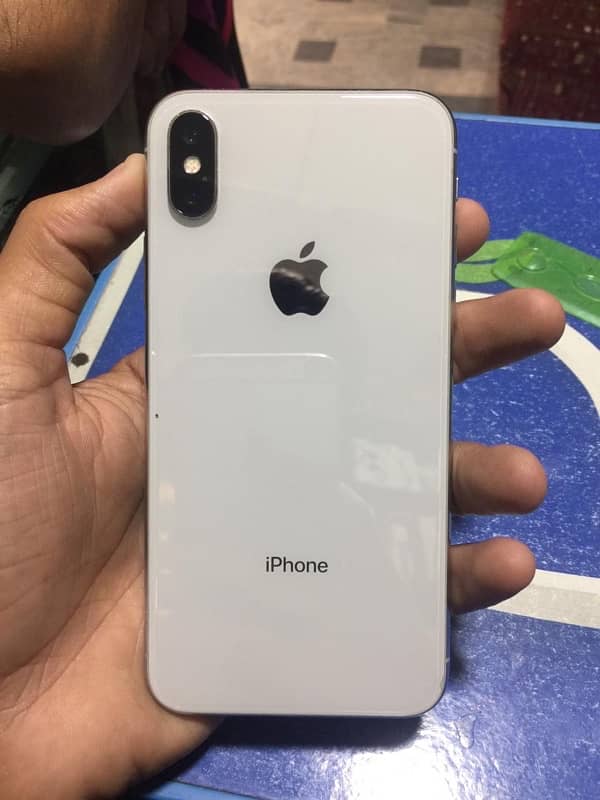 iPhone X 256gb 85 battery health everything is ok 10/10 condition 4