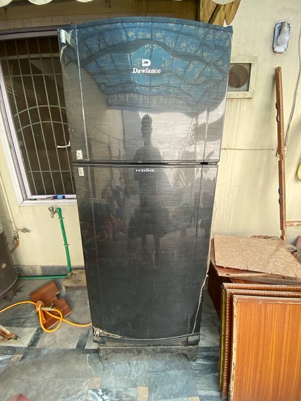 fridge / dawlance fridge / refrigerator / home appliance 1