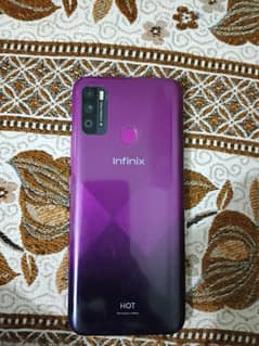 Infinix Hot 8 play