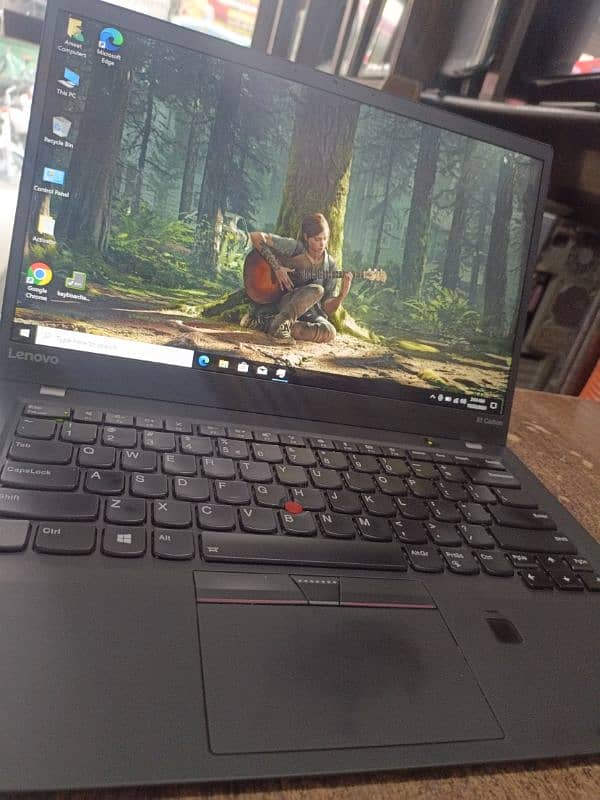 Lenovo X1 Carbon 16/256 5