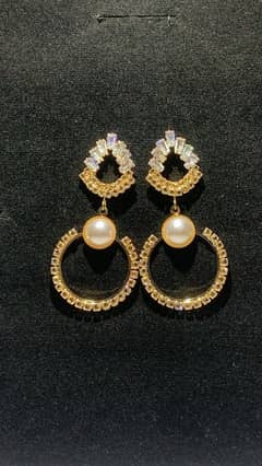 Stone Pearl Earrings