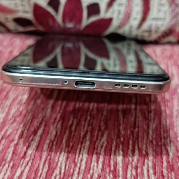 Vivo v23e 10/10 condition (no exchange) 3