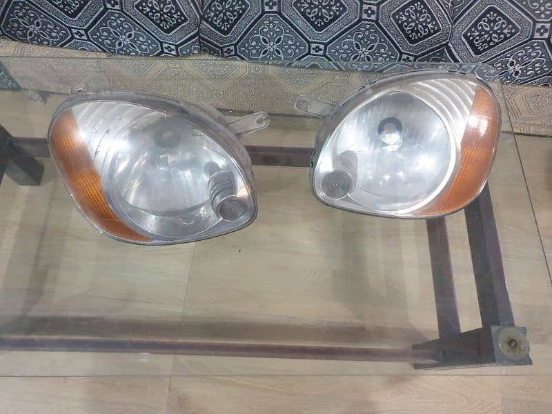 Santro head lights 1