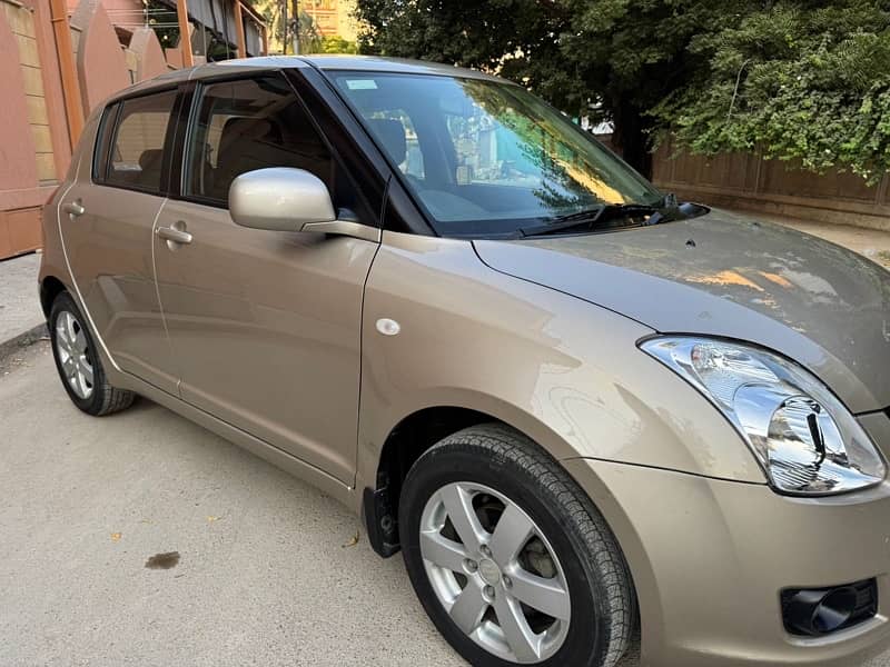 Suzuki Swift dlx auto 2021 2