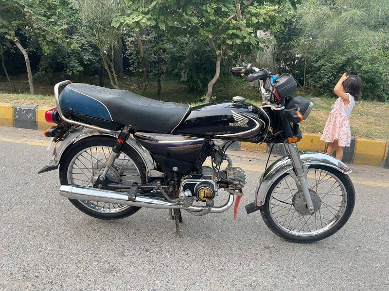 honda CD 70 total genuine condition 5