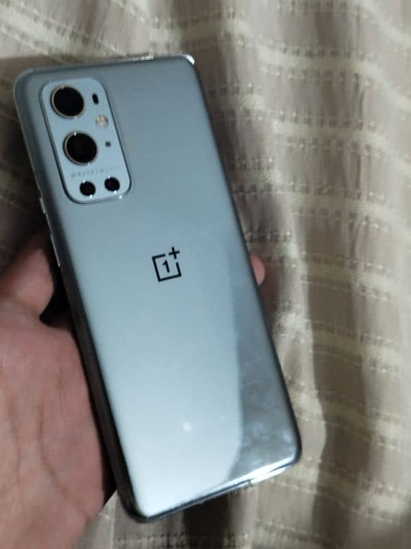 oneplus 9 pro 1