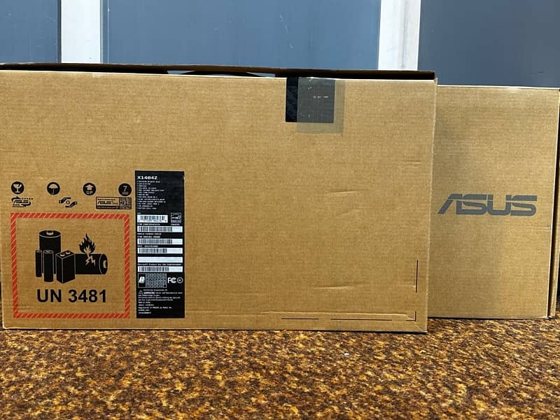 Asus X1404S VivoBook With Boxes 2