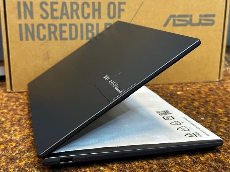 Asus X1404S VivoBook With Boxes 9