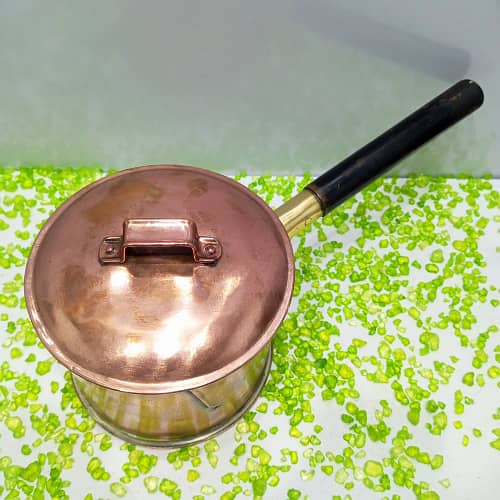 Vintage Copper Pan with Tight-Fitting Lid for Perfect Cooking! 1