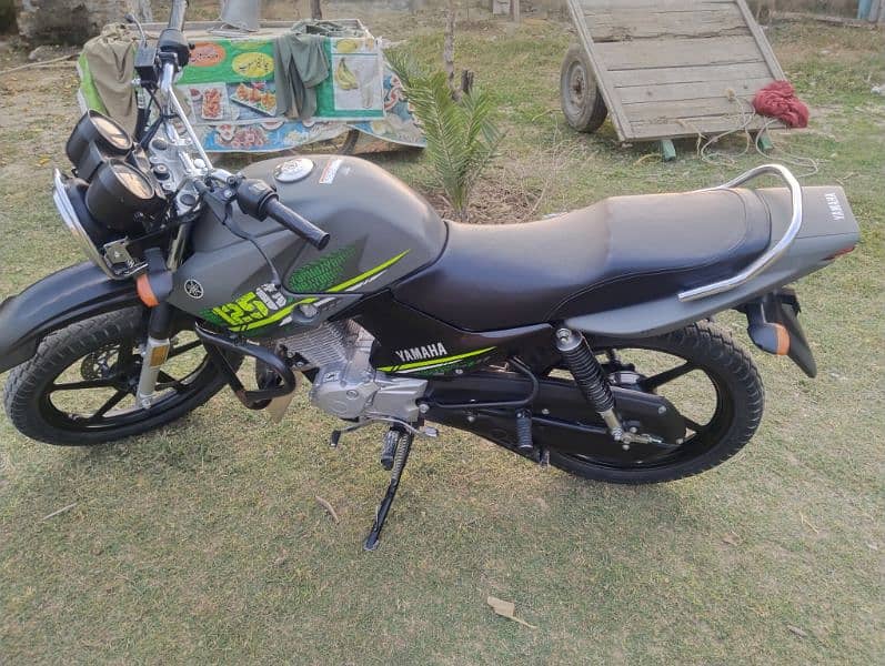 YBR125G 2023 Model 15