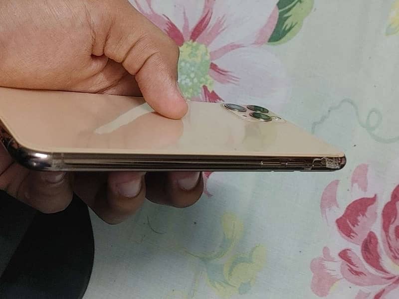 Iphone 11 Pro Max Non Pta Factory Unlock 64 gb 4