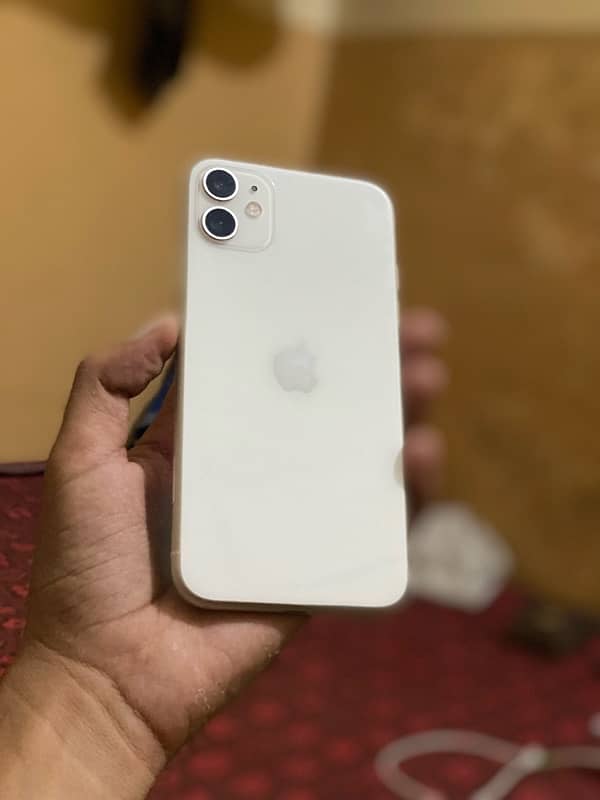 iPHONE 11(128GB factory Unlocked Waterpack) 2