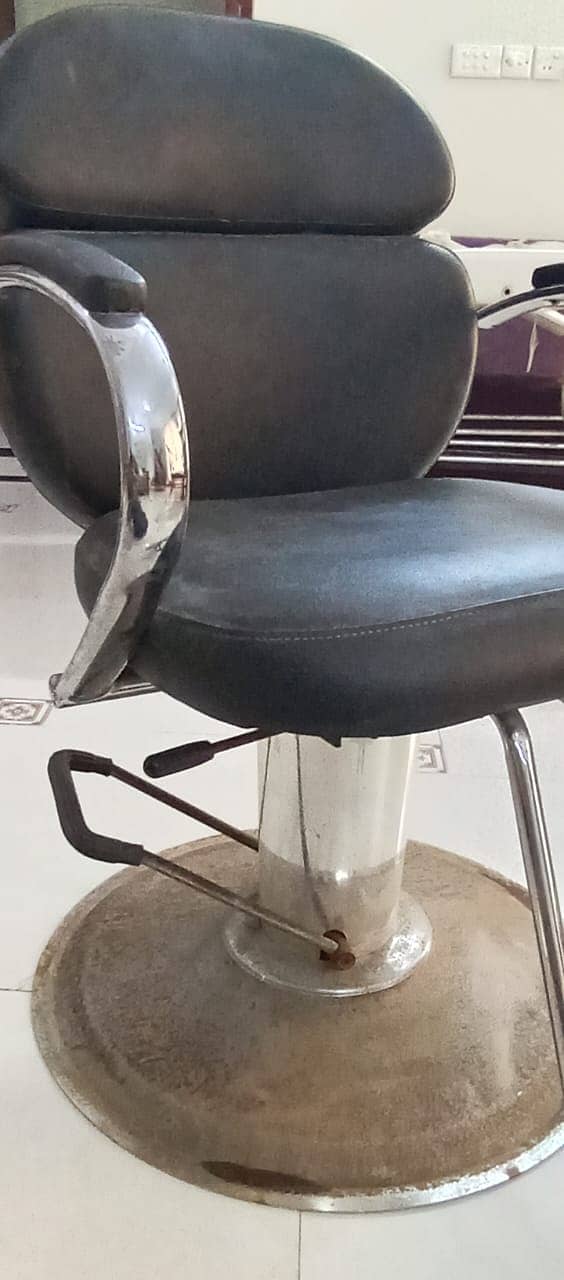 Saloon chair | Beauty parlor chair | shampoo unit | cutting Chair 1