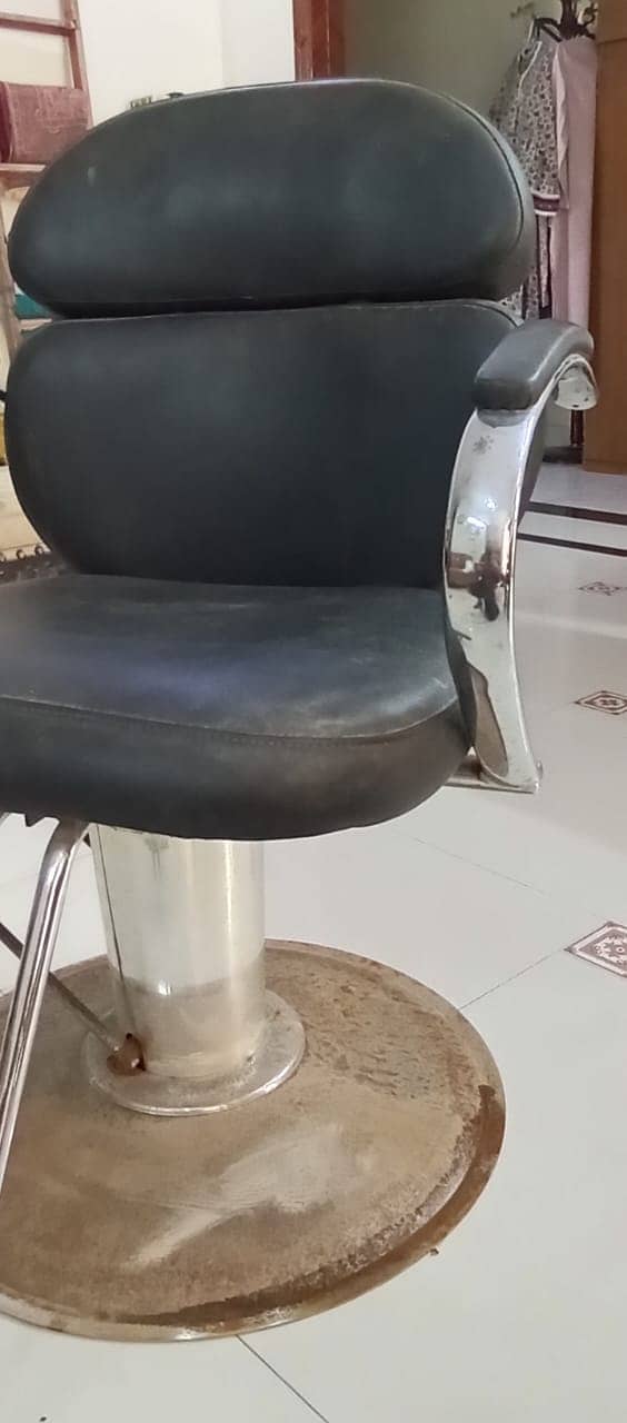 Saloon chair | Beauty parlor chair | shampoo unit | cutting Chair 3